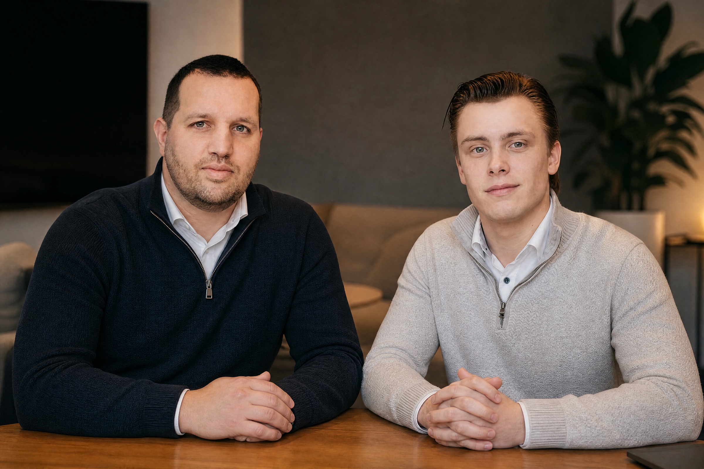 Sebastian Lorbeer und Niclas Bergter im Gespräch zur Mitarbeitervorsorge